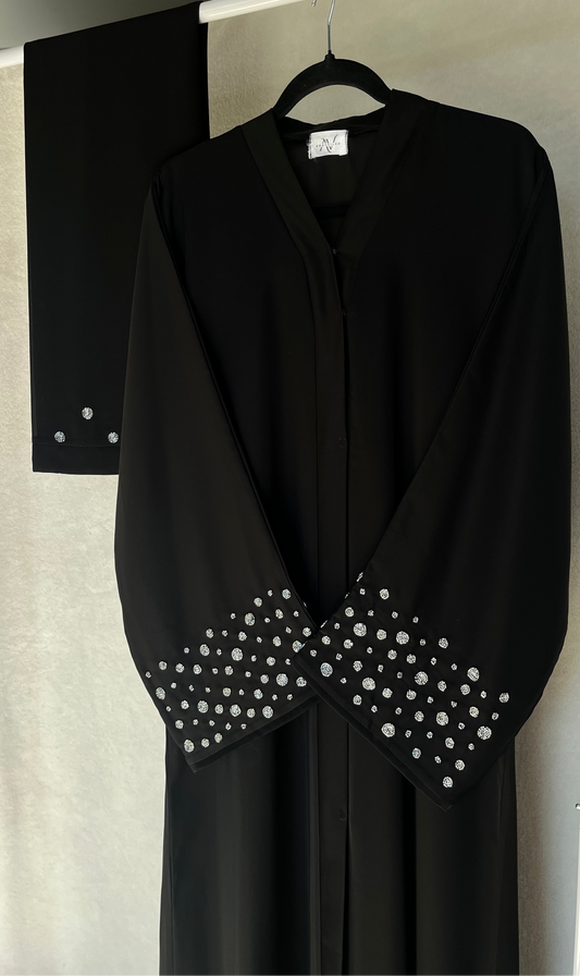 Hala Abaya