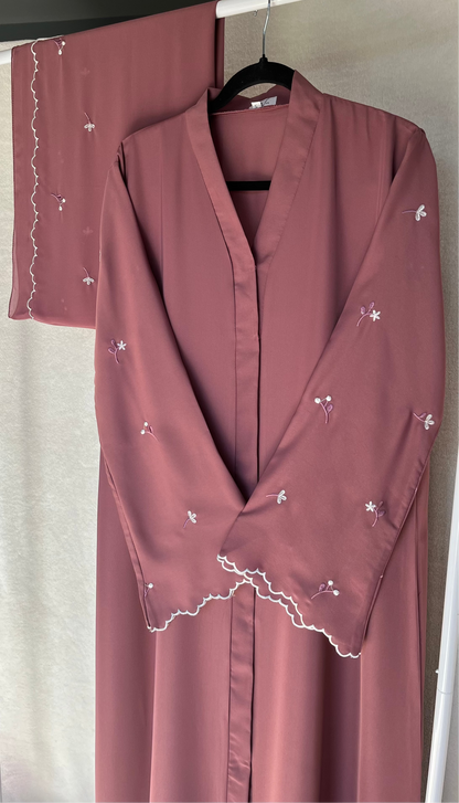 Nahla Abaya